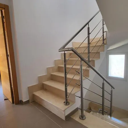 En Pla Roig Holiday home *