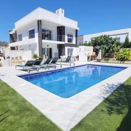 En Pla Roig Holiday home