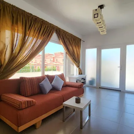 Holiday home En Pla Roig